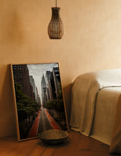 Load image into Gallery viewer, TUDOR CITY
